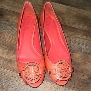 Gently used Womans shoes